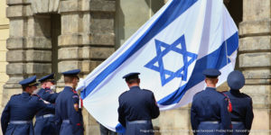 Prag_Präsidialamt_Flagge_Israel
