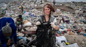 Textilkonzerne missbrauchen Afrika als Müllkippe
